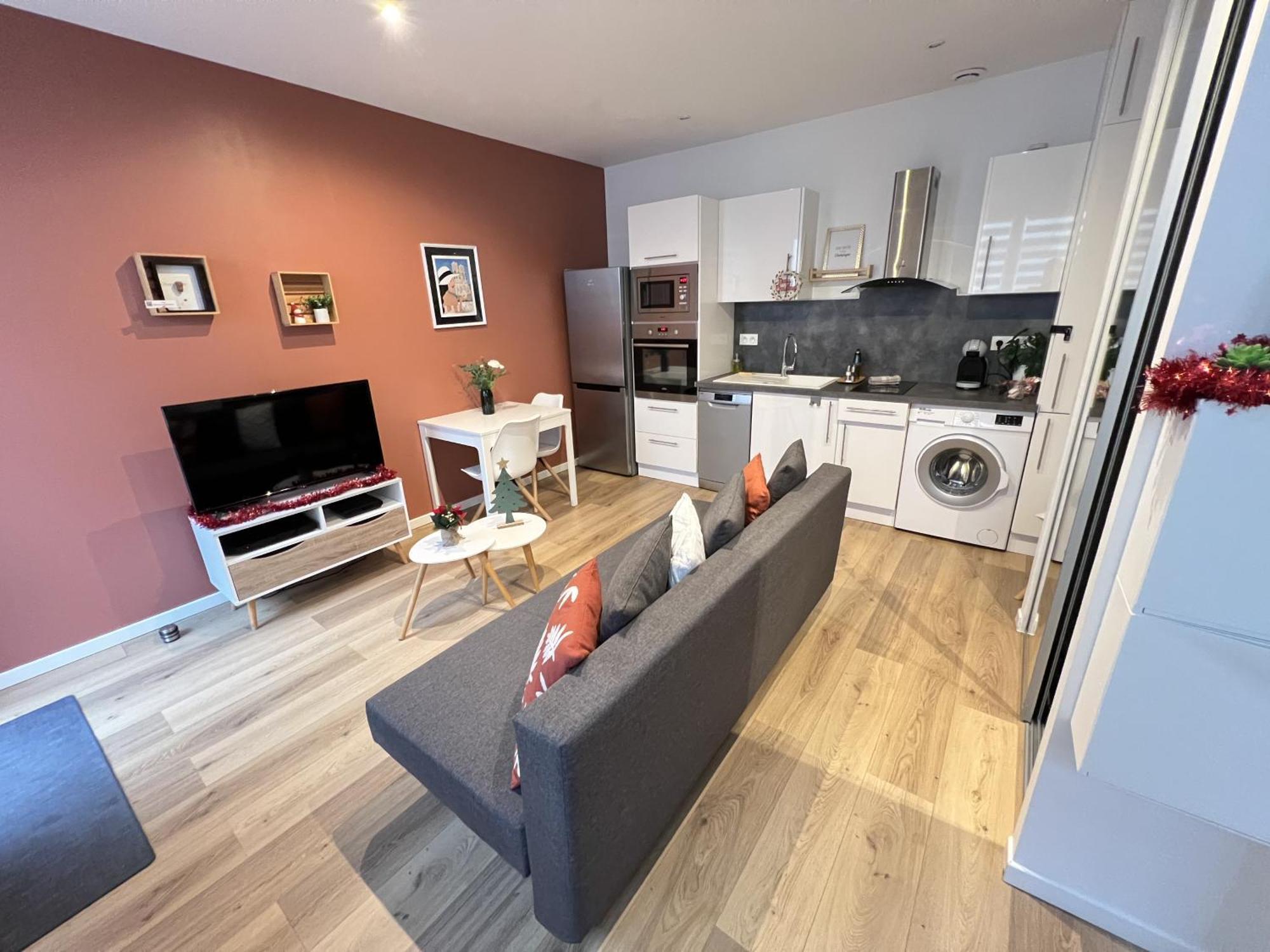 Le Remois - Charmant T2 - Renove - Parking - Cour Privative - Wifi 兰斯 外观 照片