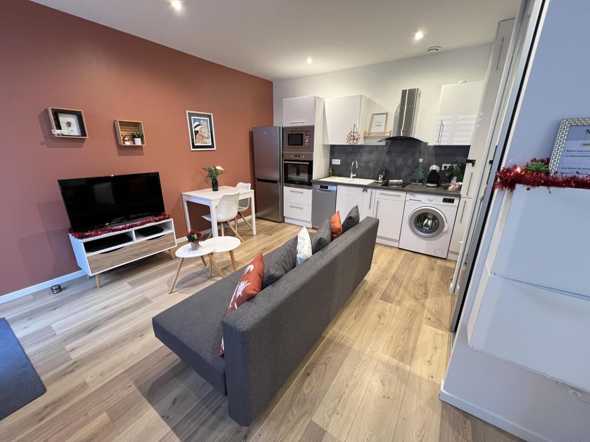 Le Remois - Charmant T2 - Renove - Parking - Cour Privative - Wifi 兰斯 外观 照片
